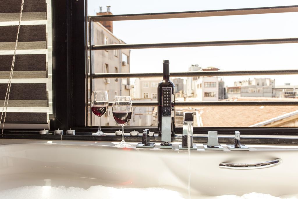 The Bite Aparthotel Istanbul Exterior photo